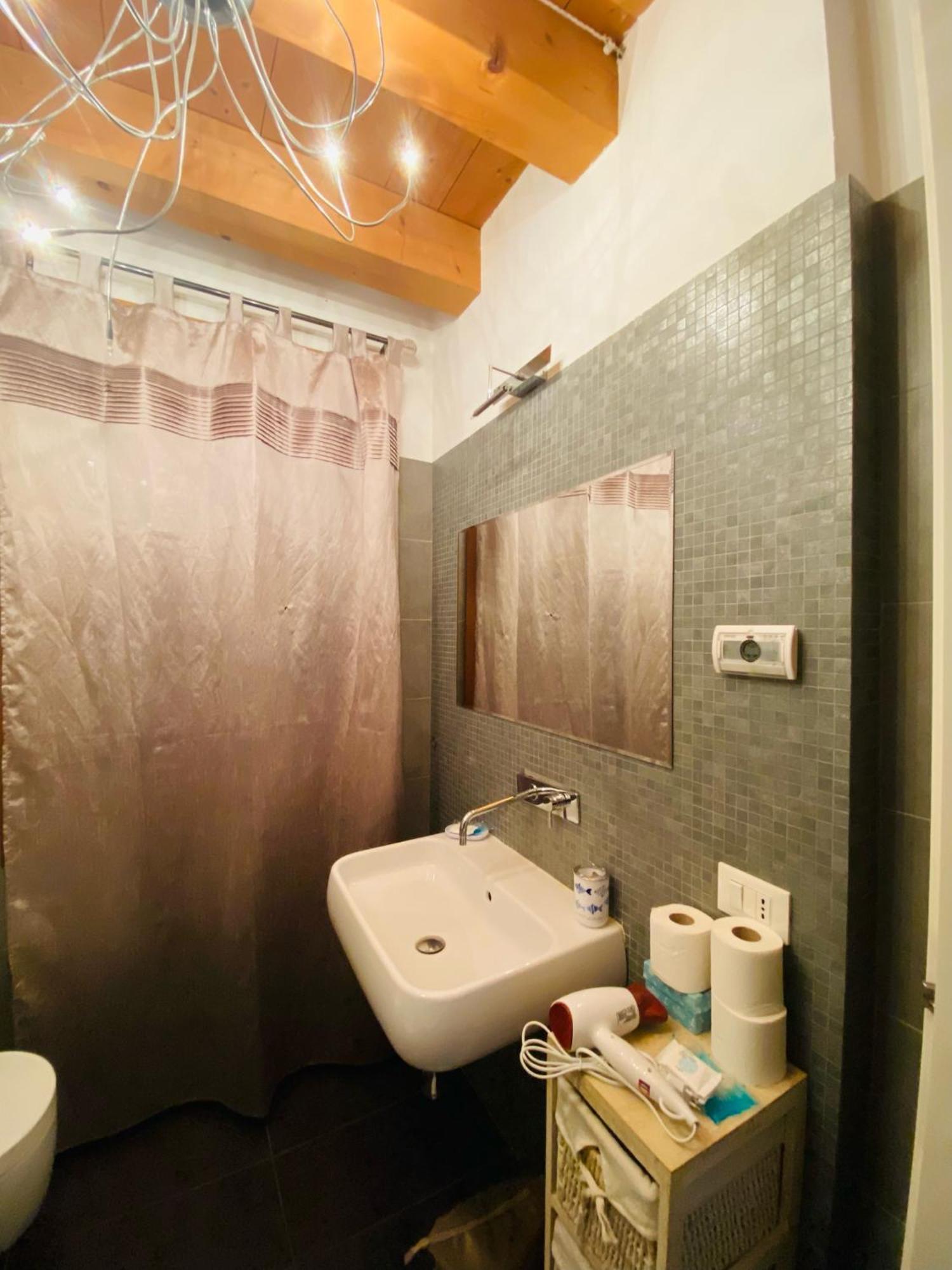 Central Luxury Garden Guest House Местре Экстерьер фото